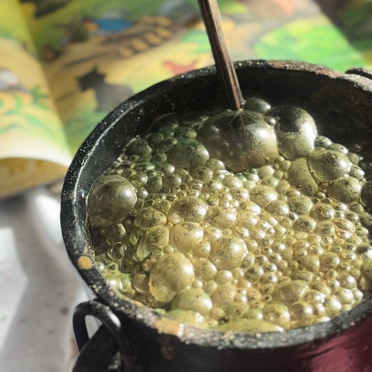 Forest Fizzy Potion - Sparkly Manifesting Aid - Sensory Activity