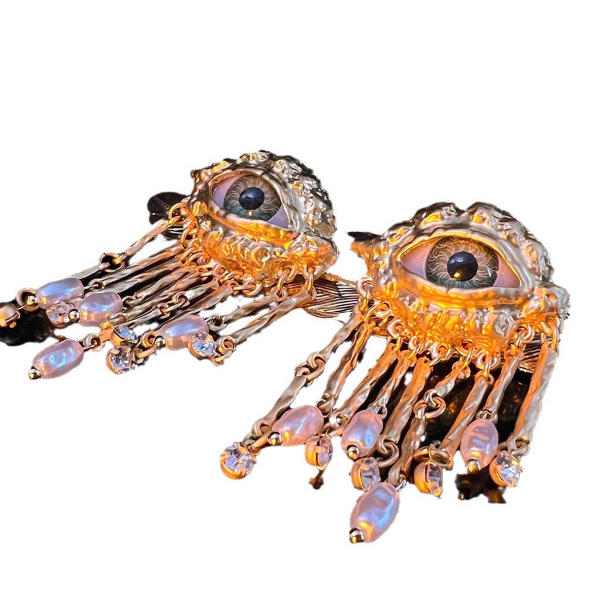 Vintage Haunted Eye Earrings - Gold